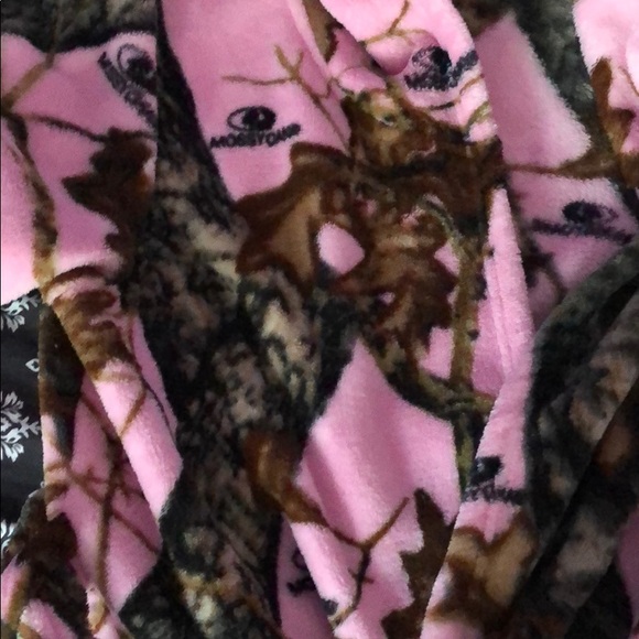 Mossy Oak girls robe bass pro shops - Picture 3 of 3